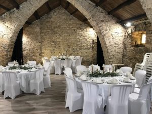 Salle des arches du domaine d'alcapies a saint jean d'alcapiès